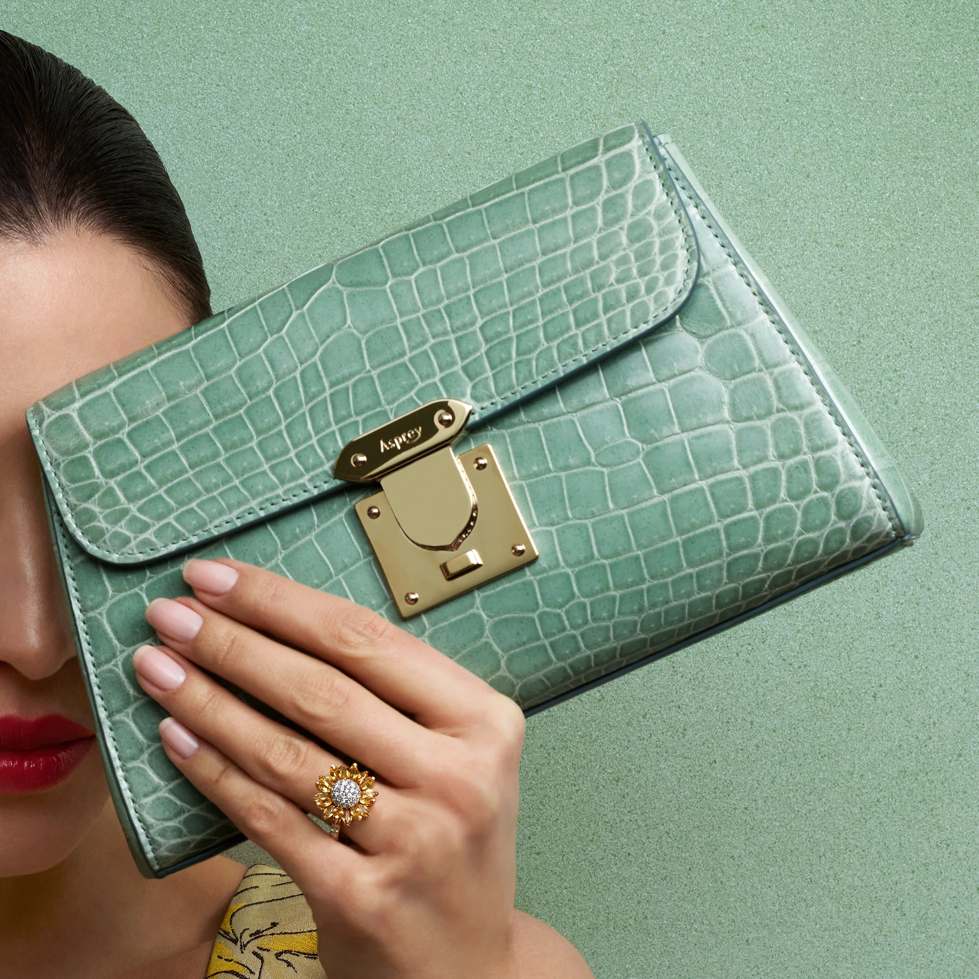 167 Pochette Handbag in Crocodile - Image 4